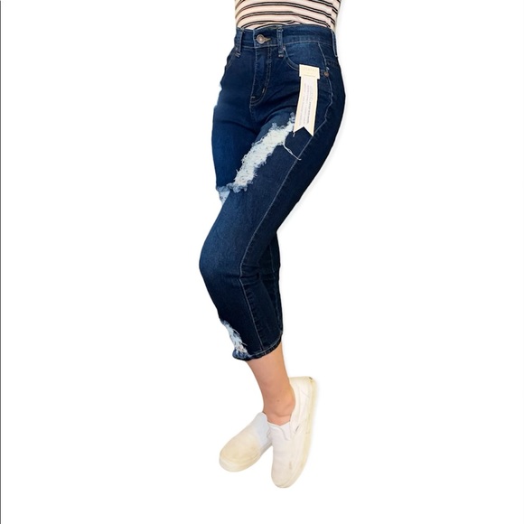 NWT Legend of London Distressed Capris Size 13 - Picture 2 of 4